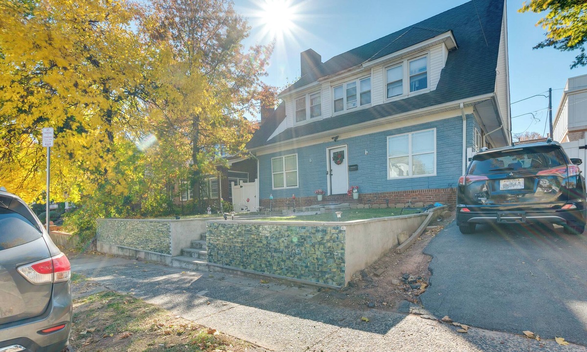 Weequahic Apartment | 1 Mi to Train Station: Quiet Apartment in Newark