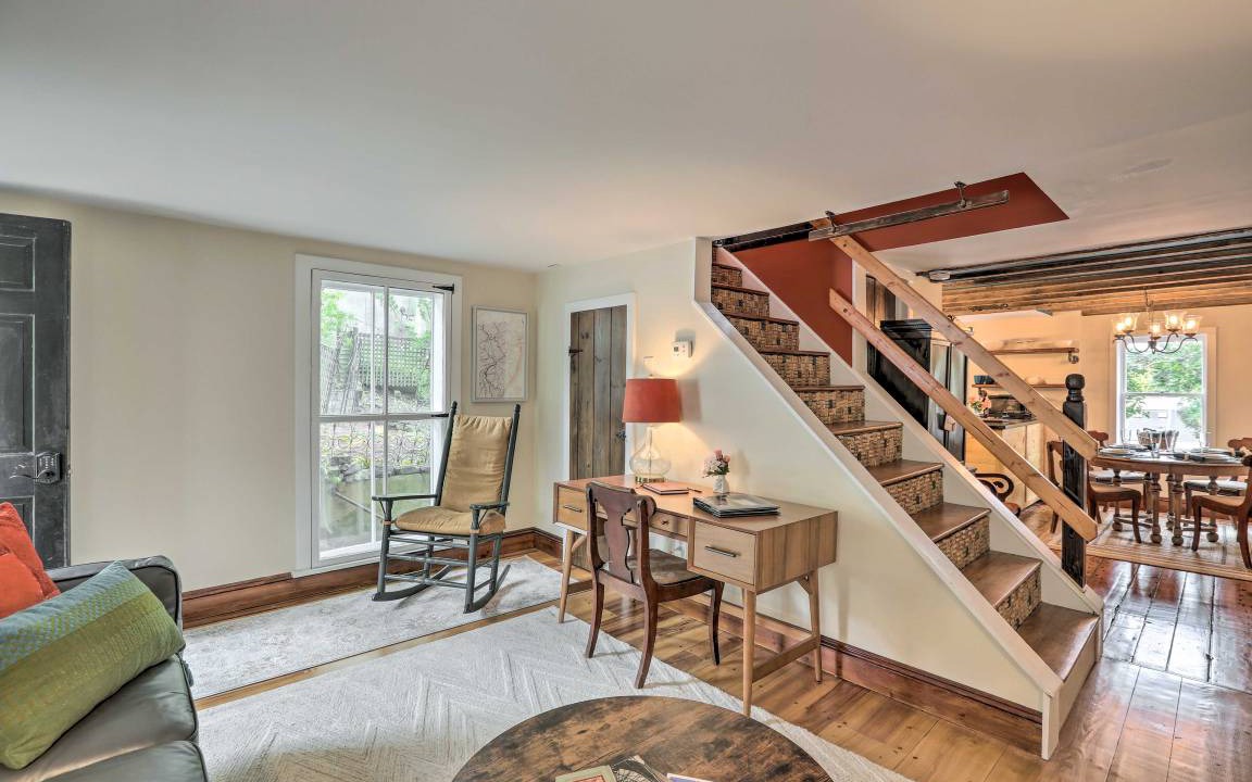 Lambertville Cottage | 102 m² Cabin ∙ 2 bedrooms ∙ 4 guests