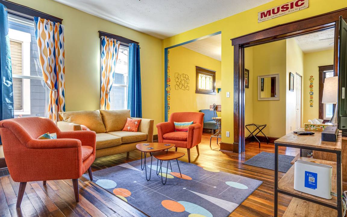 Fountain Square House | 102 m² House ∙ 2 bedrooms ∙ 4 guests