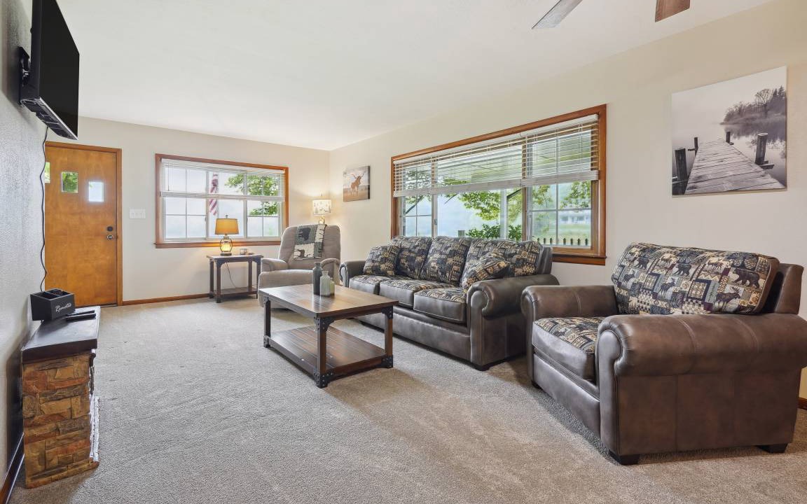 Utica House | 106 m² House ∙ 2 bedrooms ∙ 4 guests