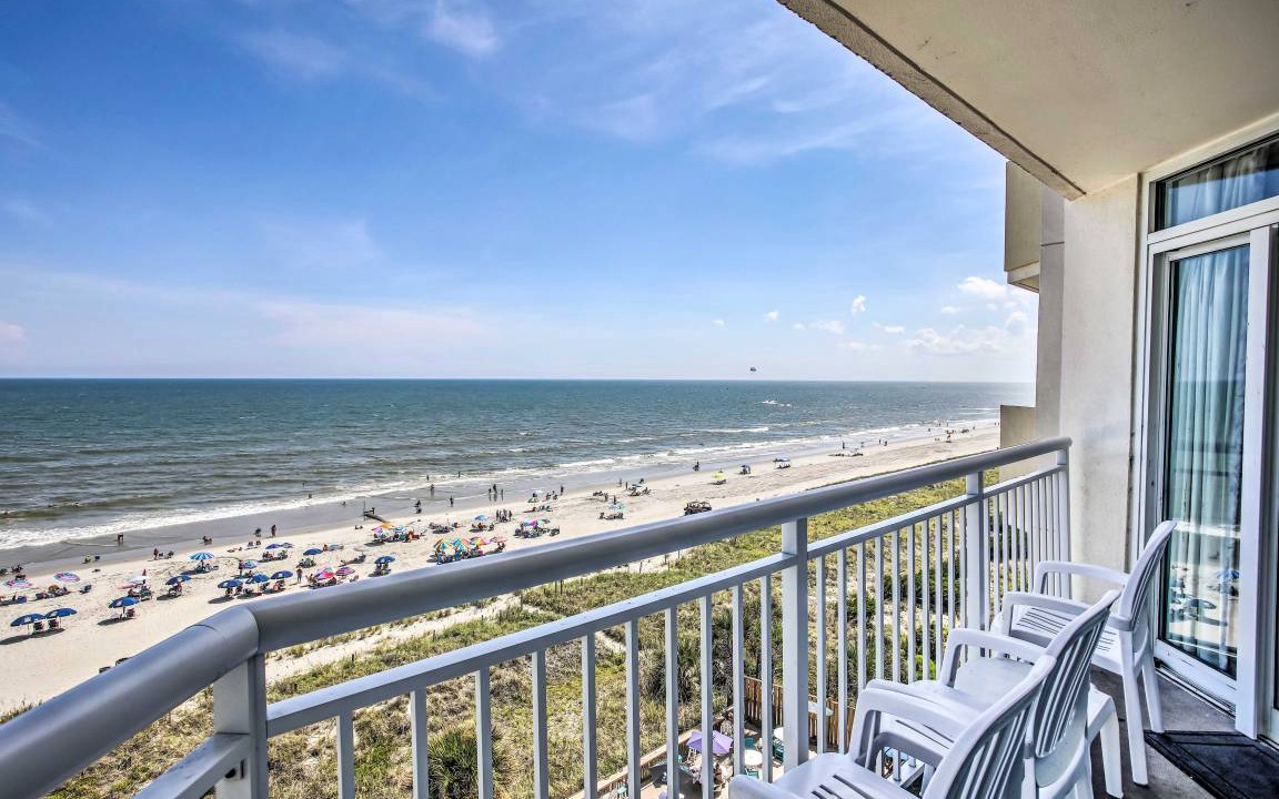 Crescent Beach Apartment | 111 m² Apartment ∙ 3 bedrooms ∙ 10 guests