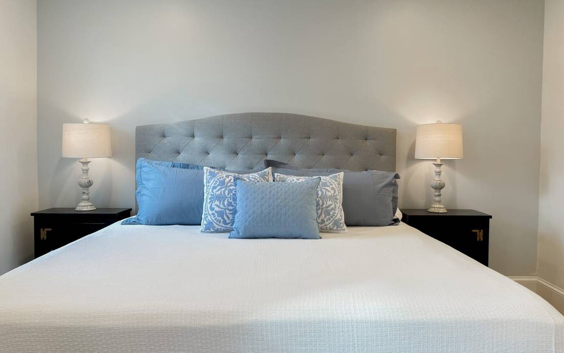 Southwest Center City Apartment | 111 m² Apartment ∙ 3 bedrooms ∙ 6 guests