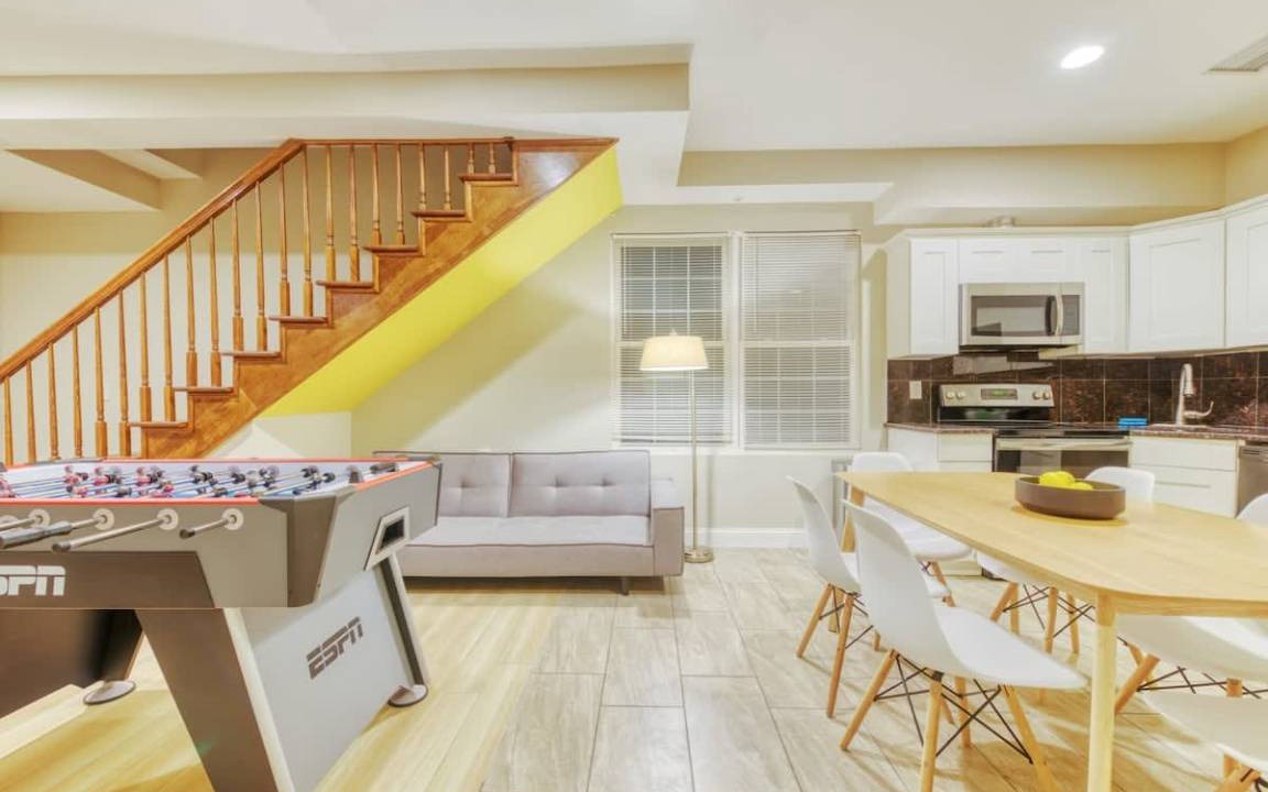 Chinatown Apartment | 111 m² Apartment ∙ 3 bedrooms ∙ 8 guests