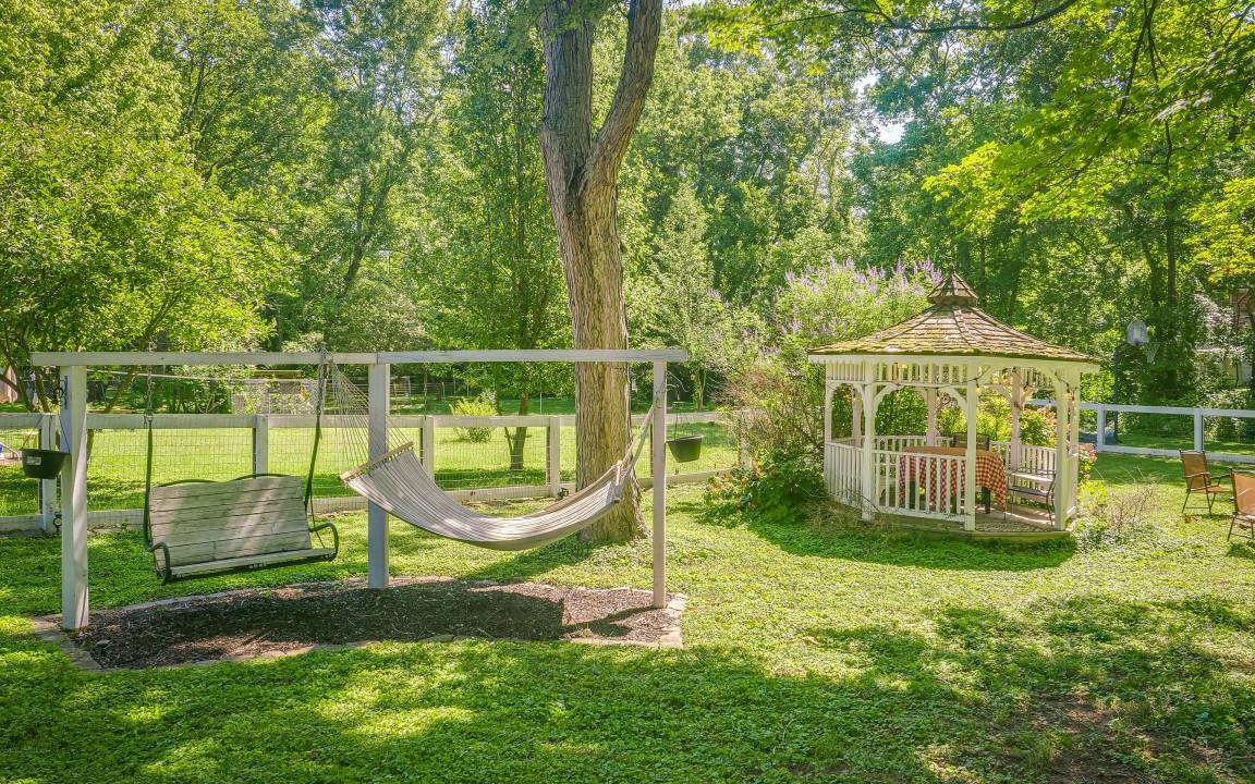 Locustwood House | 111 m² House ∙ 3 bedrooms ∙ 6 guests