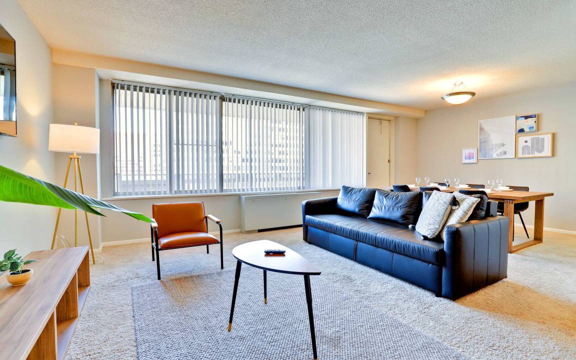 Crystal City Apartment | 114 m² Apartment ∙ 2 bedrooms ∙ 5 guests