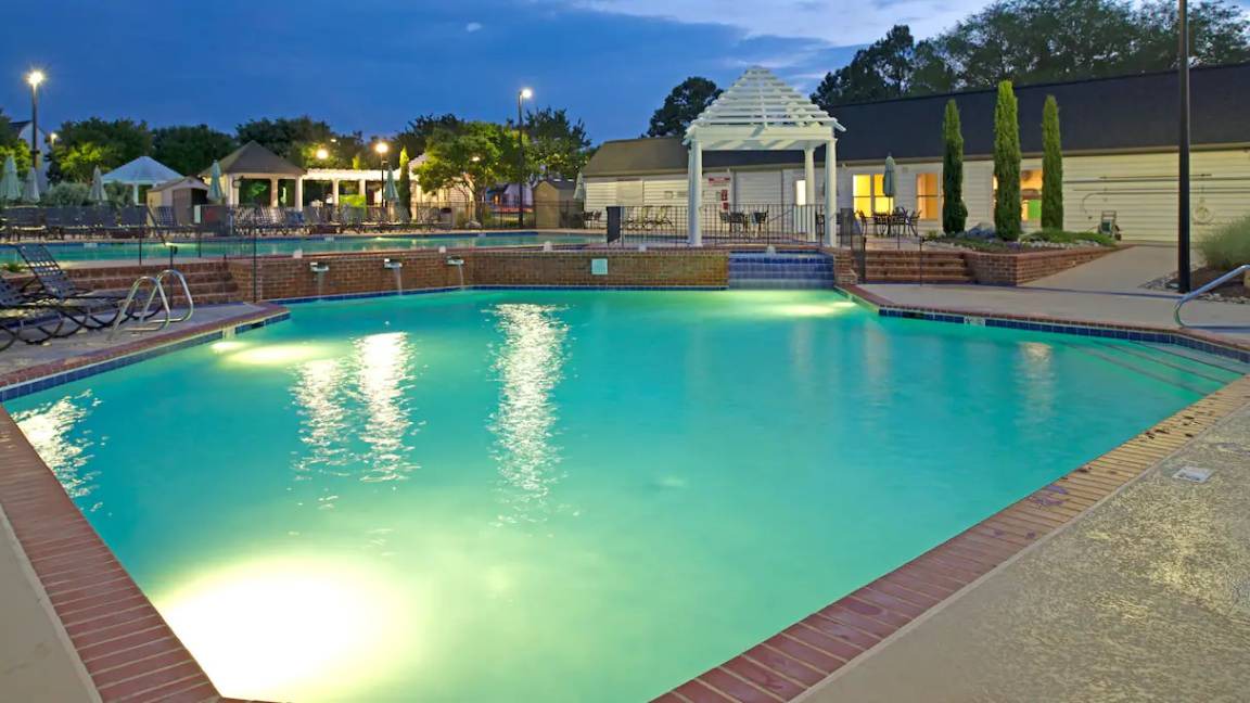 Berkeley Condo | 114 m² Condo ∙ 2 bedrooms ∙ 6 guests