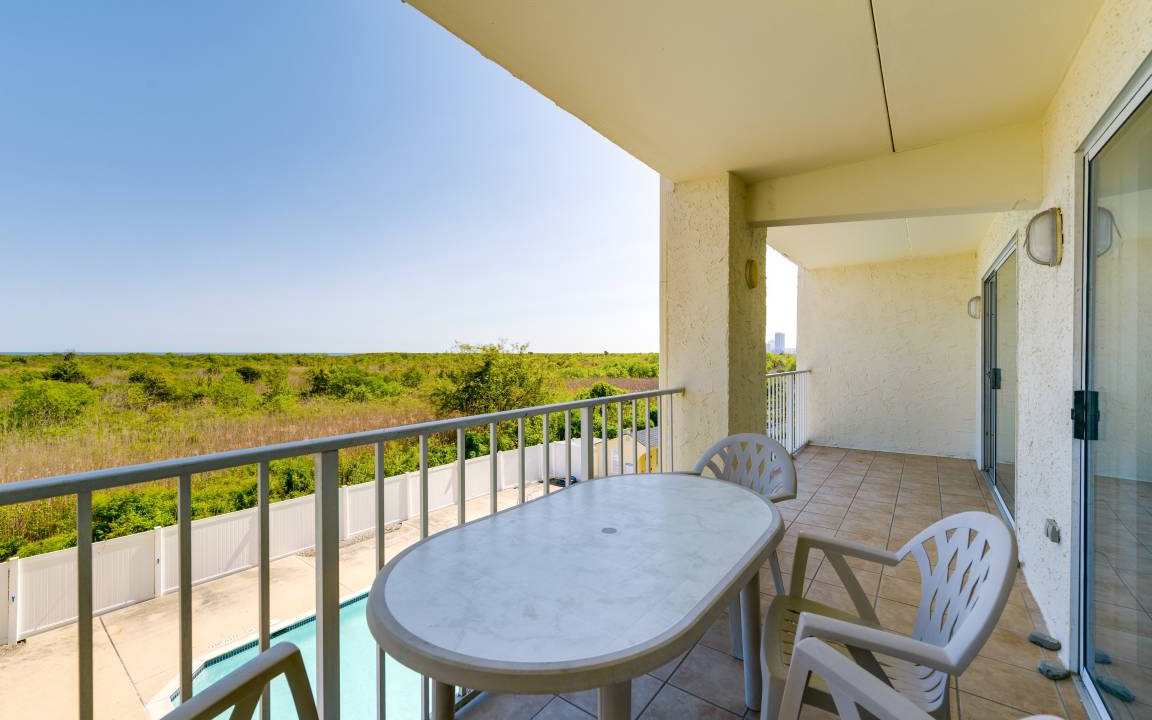 Southend Apartment | 120 m² Apartment ∙ 2 bedrooms ∙ 6 guests