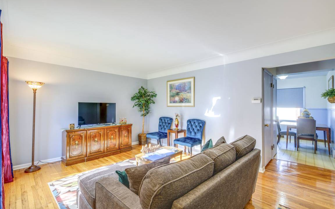 South Euclid House | 120 m² House ∙ 3 bedrooms ∙ 5 guests
