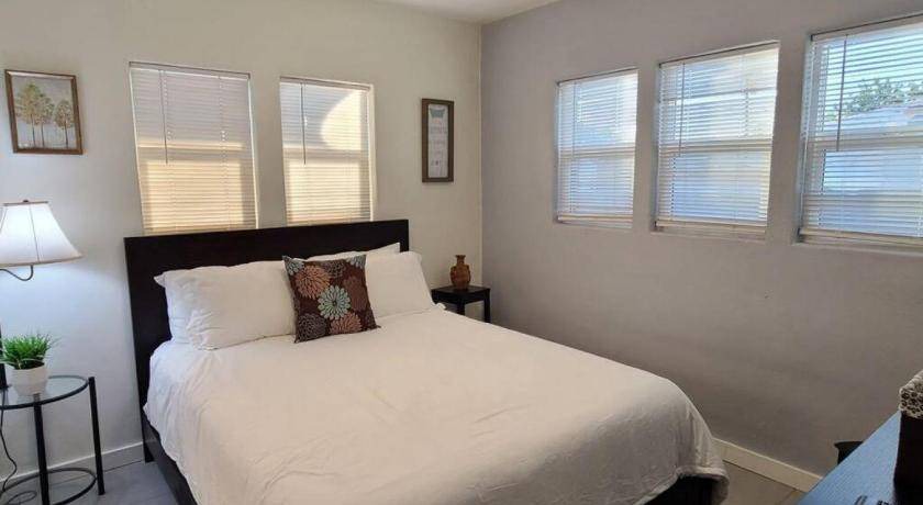 Garfield Apartment | 127 m² Apartment ∙ 1 bedroom ∙ 4 guests