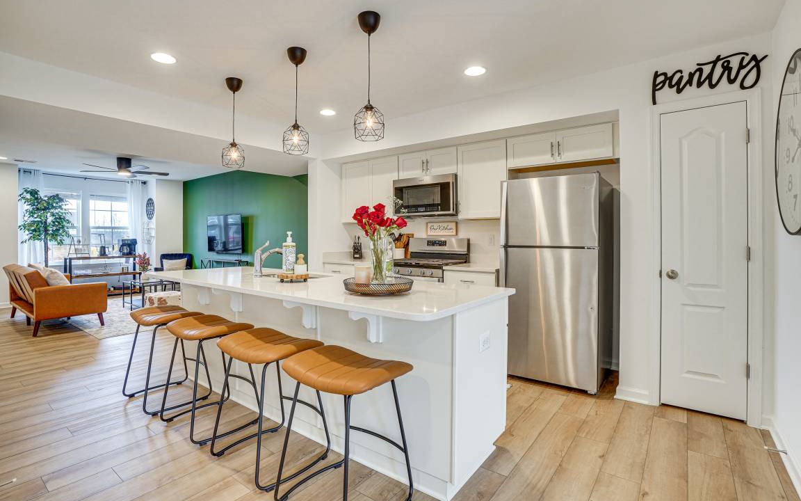 Charles Town Apartment | 139 m² Apartment ∙ 3 bedrooms ∙ 6 guests