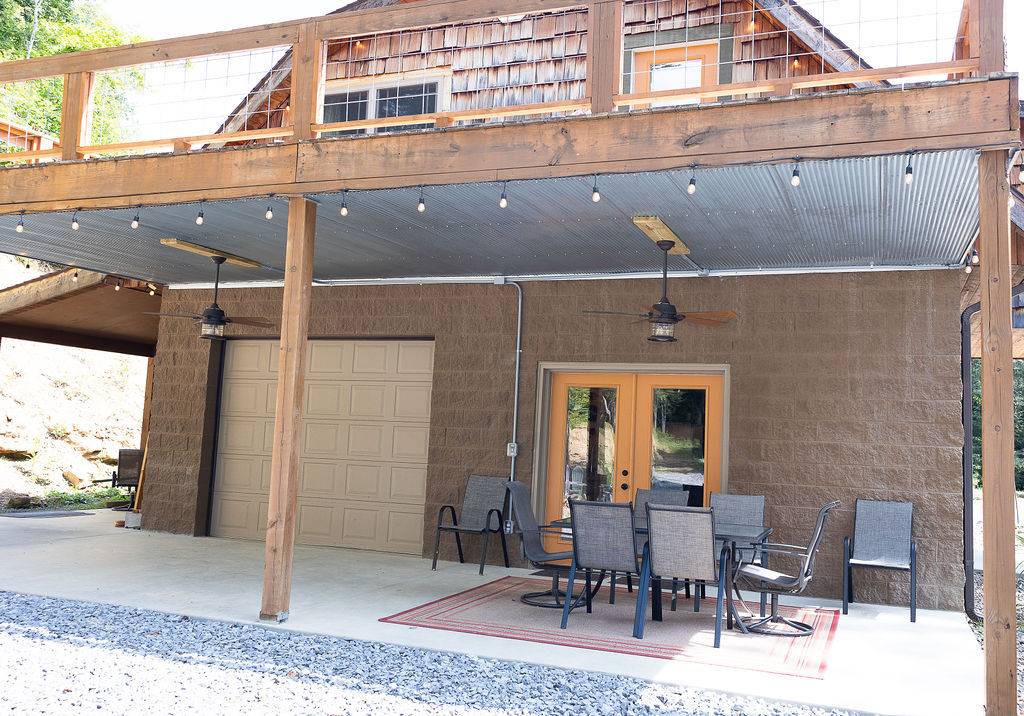 Flat Top Cabin | 149 m² Cabin ∙ 4 bedrooms ∙ 10 guests