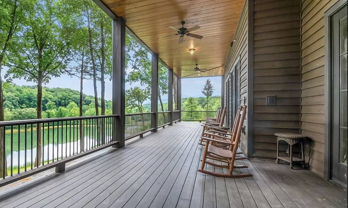 Mill Spring House | 158 m² House ∙ 2 bedrooms ∙ 4 guests
