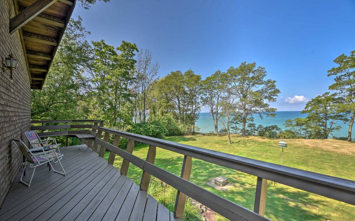 Brocton House | 167 m² House ∙ 3 bedrooms ∙ 8 guests
