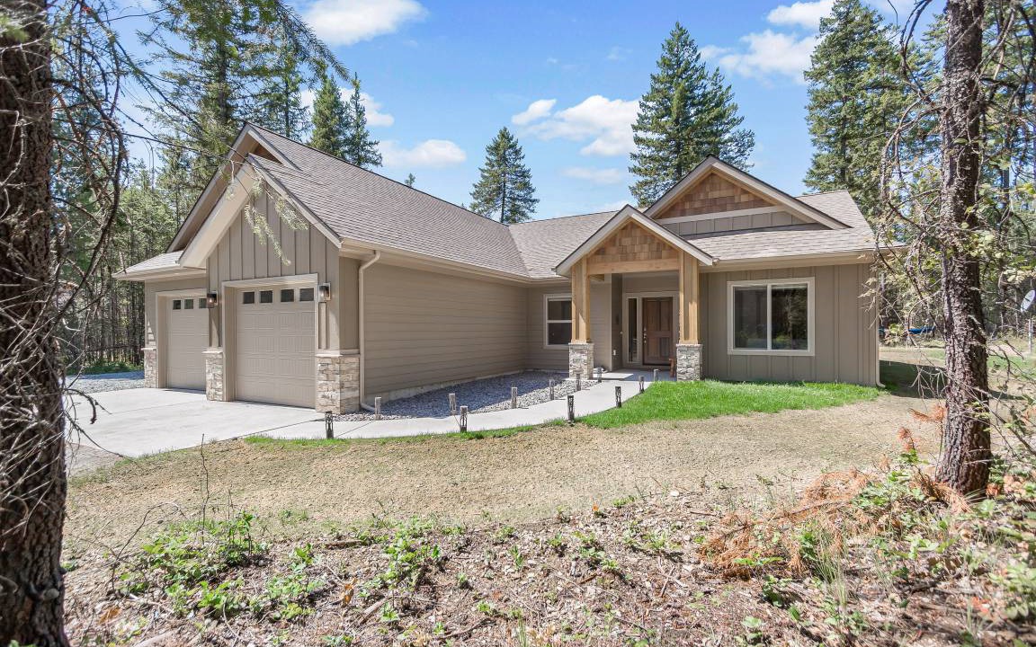 Priest River House | 180 m² House ∙ 3 bedrooms ∙ 8 guests