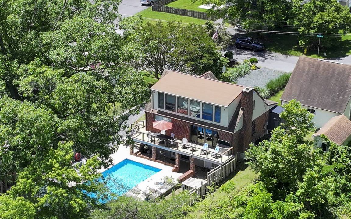 Arnold House | 180 m² House ∙ 4 bedrooms ∙ 10 guests