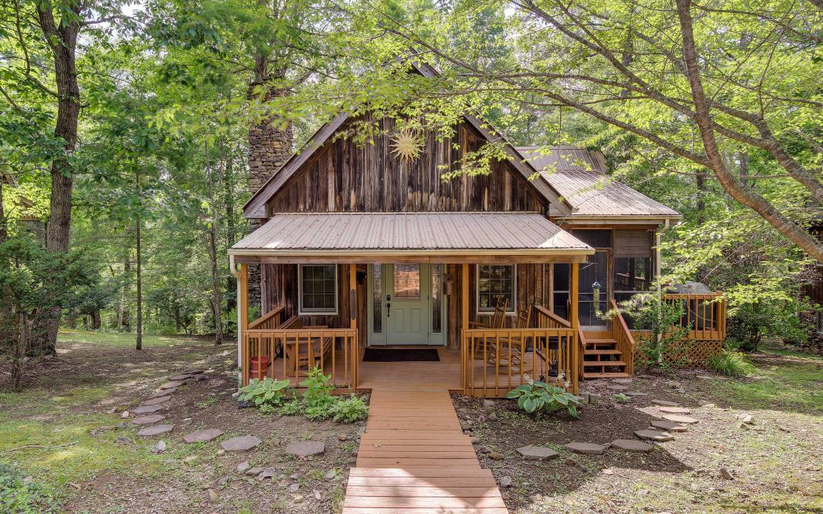 Sloans Valley House | 185 m² House ∙ 3 bedrooms ∙ 6 guests