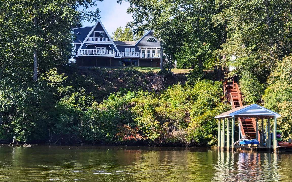 Edwardsville House | 185 m² House ∙ 4 bedrooms ∙ 11 guests