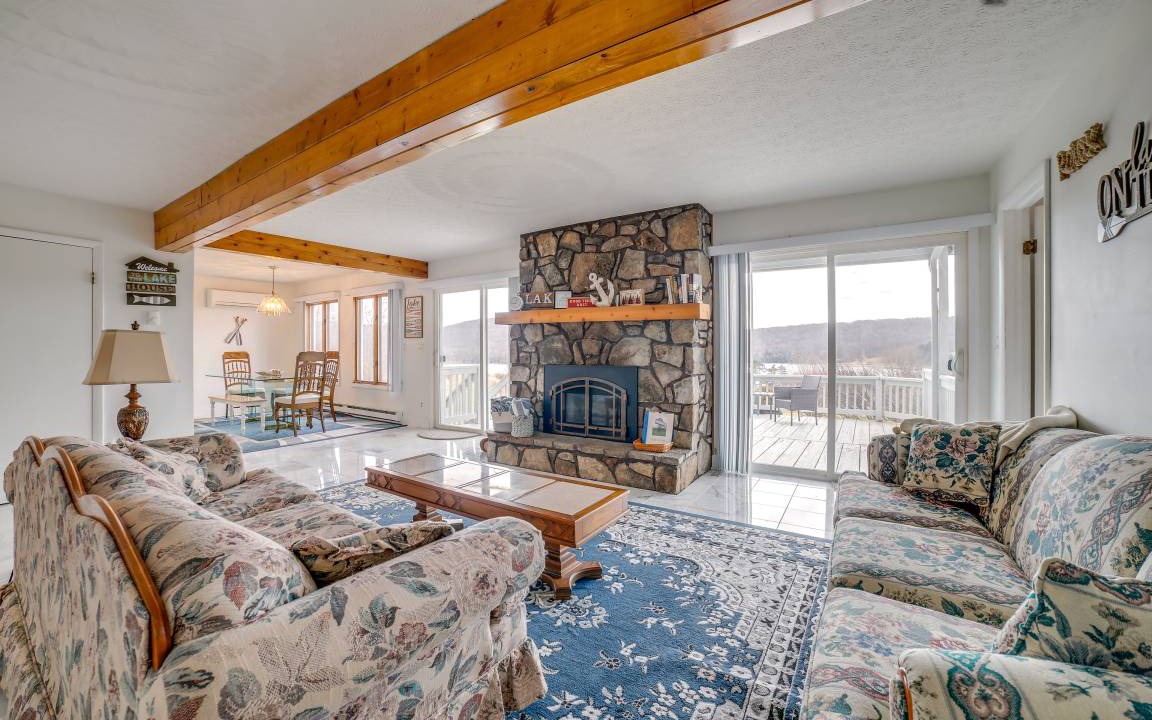 Alpine Lake House | 186 m² House ∙ 3 bedrooms ∙ 10 guests