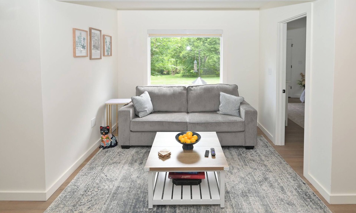 Princeton House | 1BR Apt With Pool Near Farms & Shopping & Princeton University