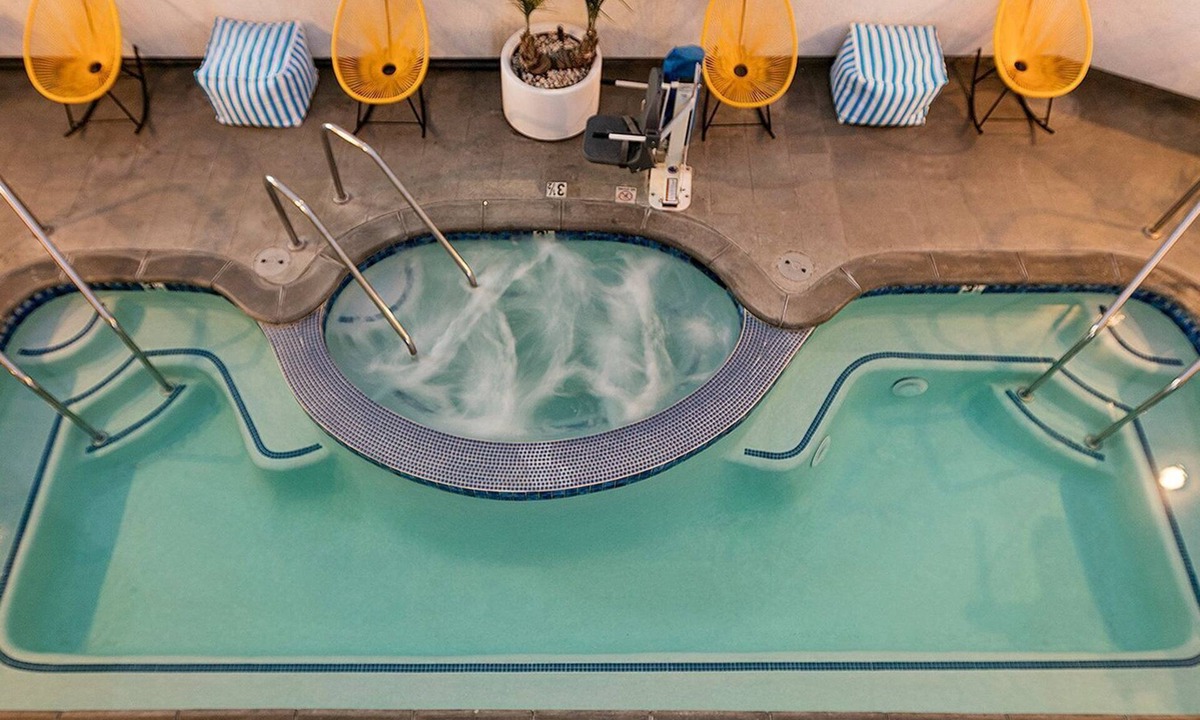 Venice Hotel | 2 Better-than-Basic 2 Queen at The Kinney Venice Beach!