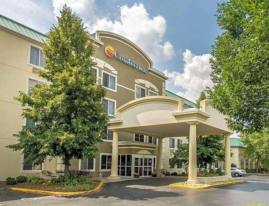 Polaris Hotel | 2-Star Hotel ∙ Comfort Inn North/Polaris