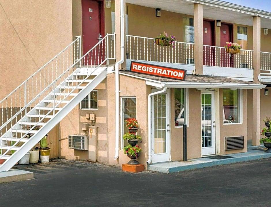 Econo Lodge Franklin | Franklin