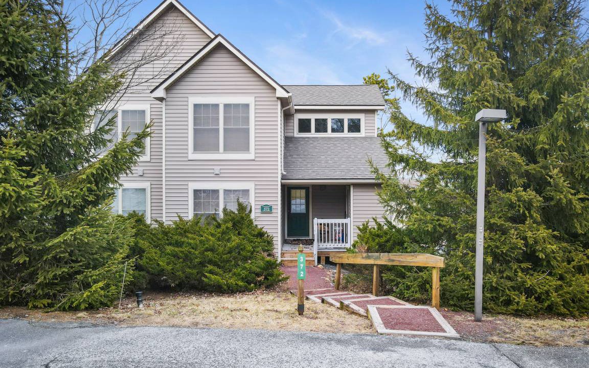 Tannersville House | 201 m² House ∙ 3 bedrooms ∙ 8 guests