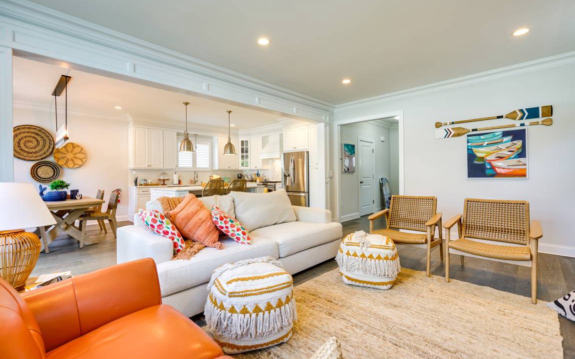 Long Branch House | 203 m² House ∙ 4 bedrooms ∙ 7 guests