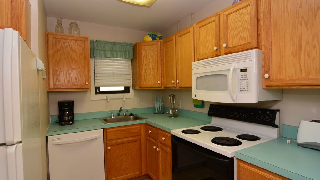 Rehoboth Beach Apartment | #203 Ocean Front Condo, 2 Bedroom, 1 Bath, One Virginia Avenue, Rehoboth Beach DE
