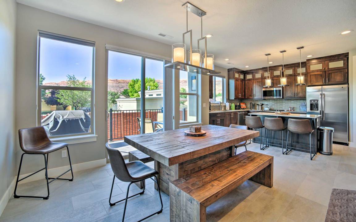 Moab Apartment | 204 m² Apartment ∙ 4 bedrooms ∙ 10 guests