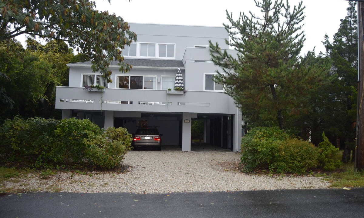 Cape May Point House | 207 Lincoln Avenue - 1 Block To The Beach!