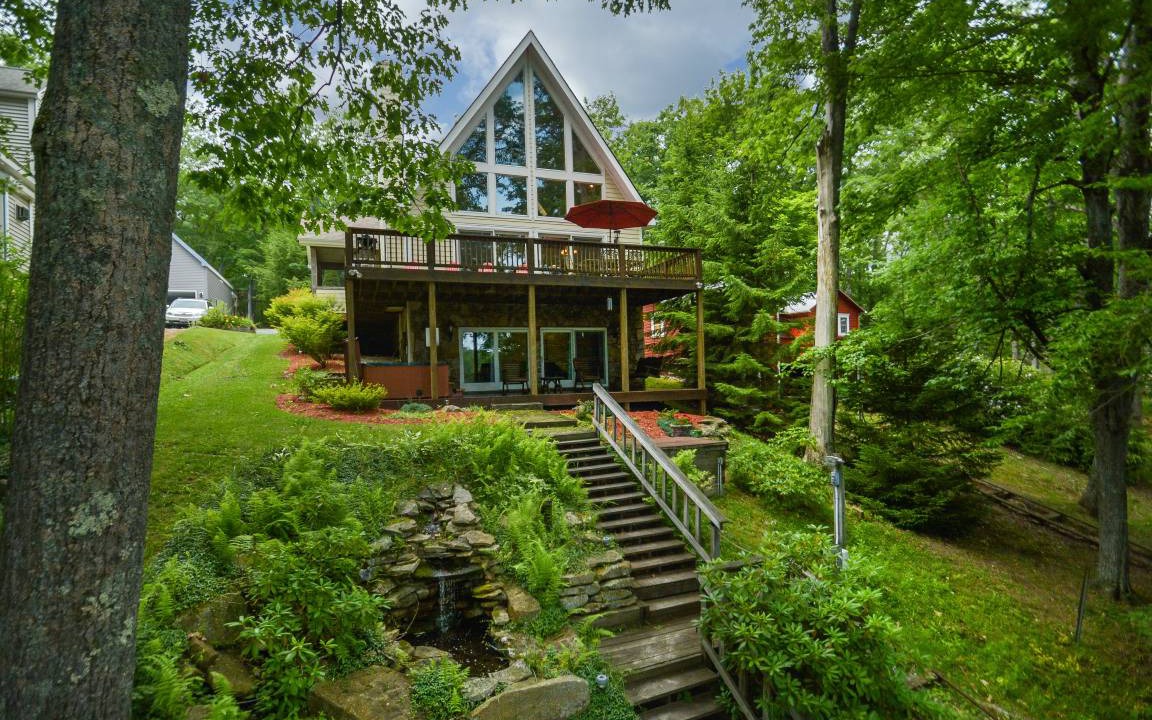 North Glade Hills House | 222 m² House ∙ 4 bedrooms ∙ 10 guests