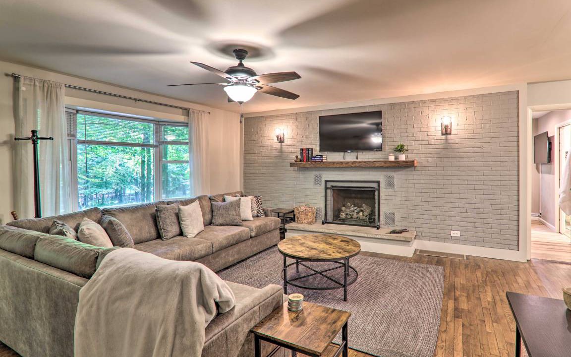 Locust Lake Village House | 228 m² House ∙ 3 bedrooms ∙ 6 guests