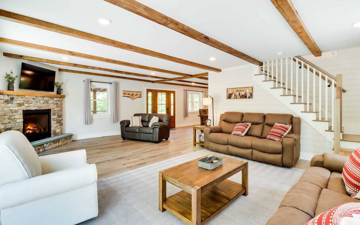 Potts Grove House | 232 m² House ∙ 5 bedrooms ∙ 10 guests