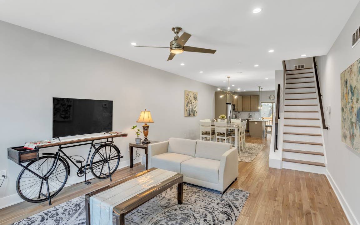 West Philadelphia House | 232 m² House ∙ 6 bedrooms ∙ 10 guests