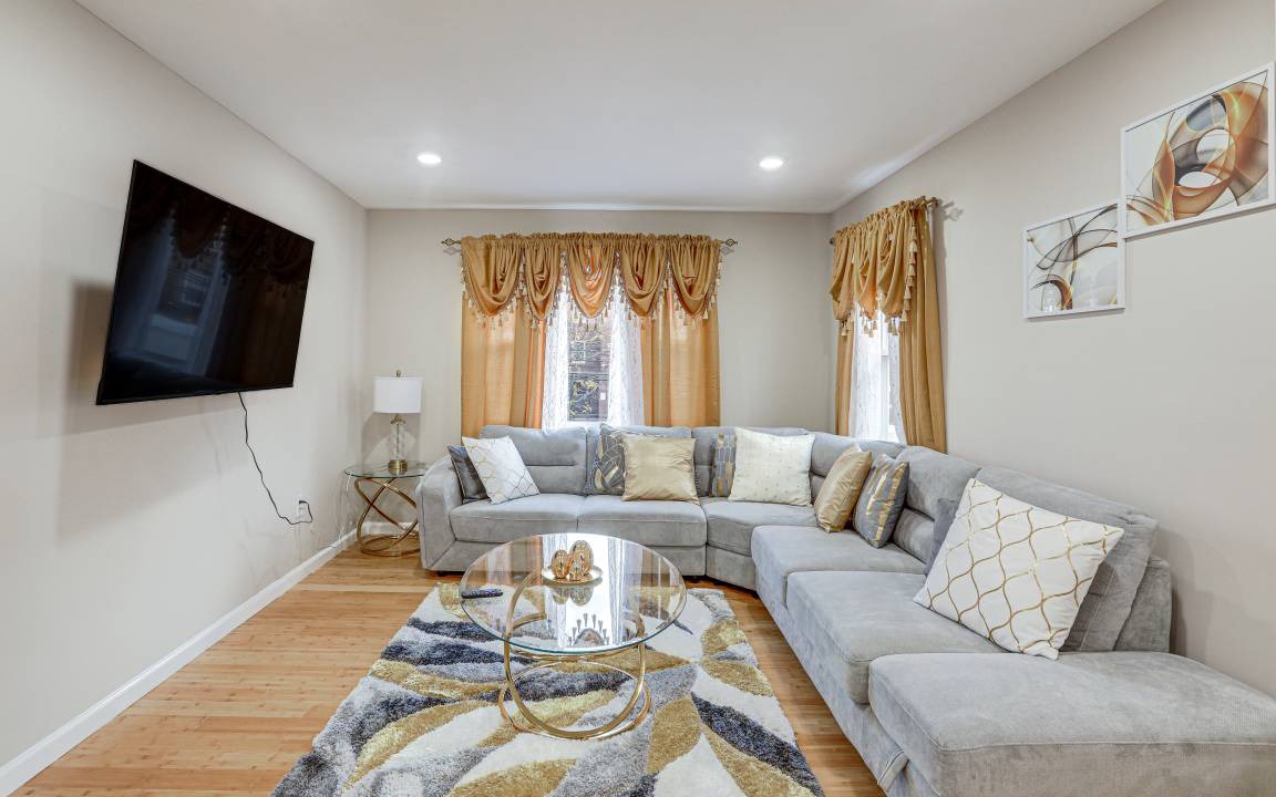 Irvington House | 241 m² House ∙ 3 bedrooms ∙ 6 guests