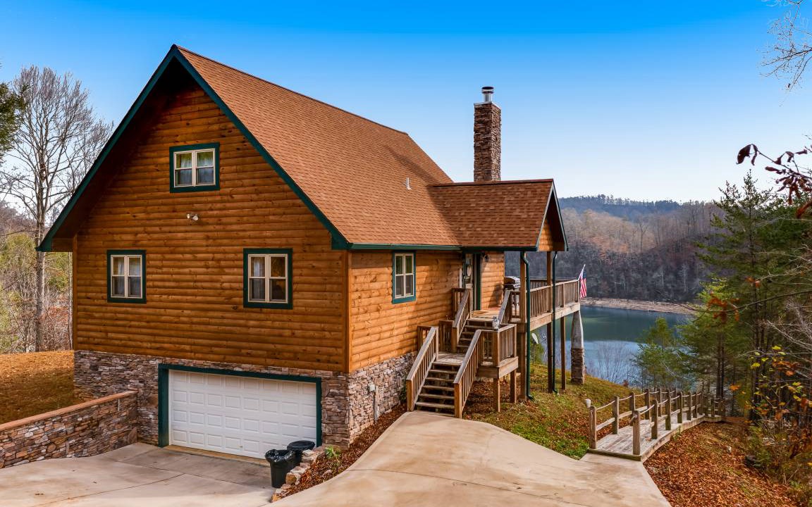 New Tazewell House | 247 m² House ∙ 3 bedrooms ∙ 12 guests