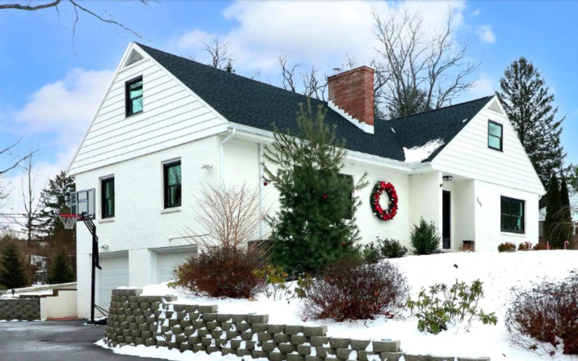 State College House | 250 m² House ∙ 4 bedrooms ∙ 5 guests