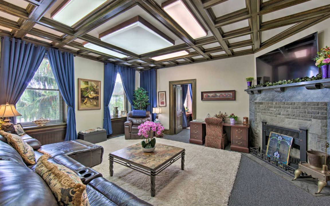 Annville House | 2508 m² House ∙ 10 bedrooms ∙ 22 guests