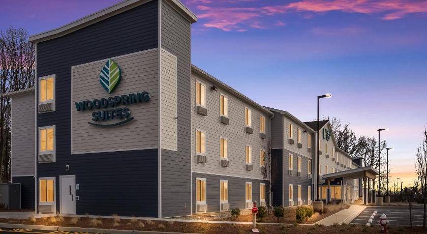 Monmouth Junction Hotel | 28 m² Hotel ∙ 4 guests