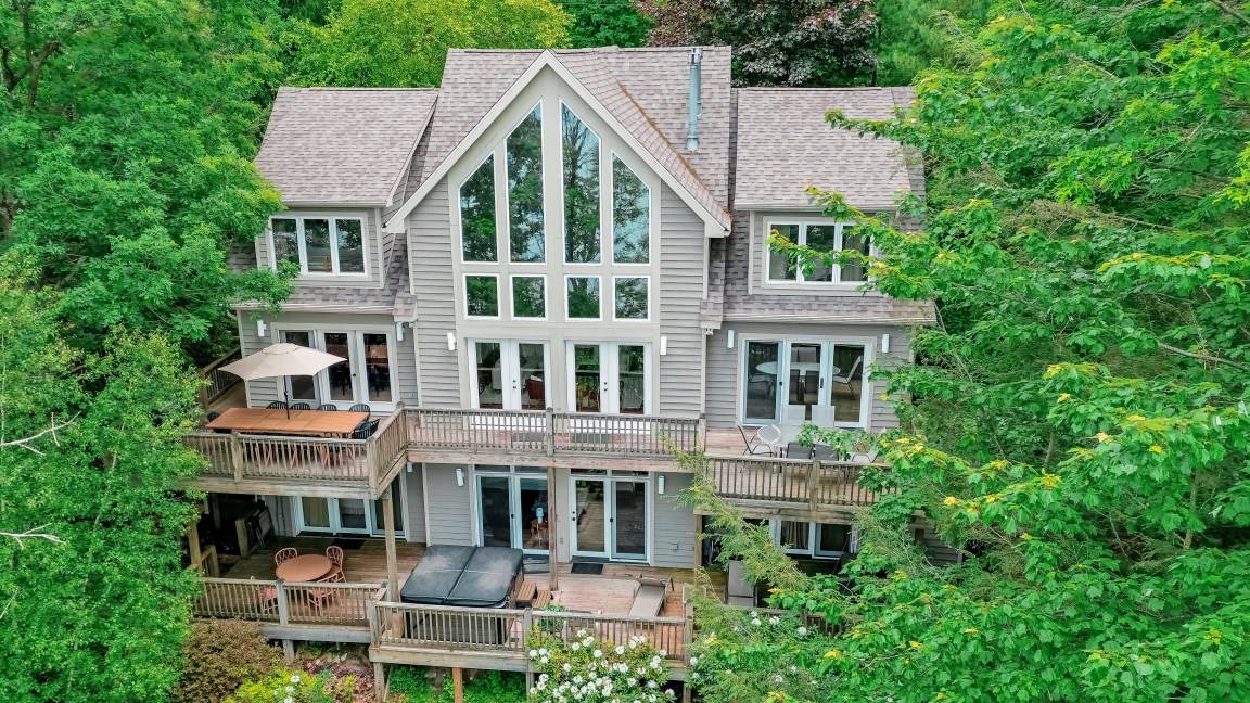 Oakland House | 282 m² House ∙ 6 bedrooms ∙ 16 guests