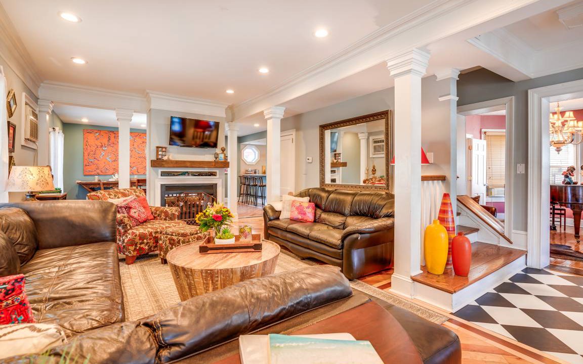 Asbury Park House | 293 m² House ∙ 8 bedrooms ∙ 12 guests