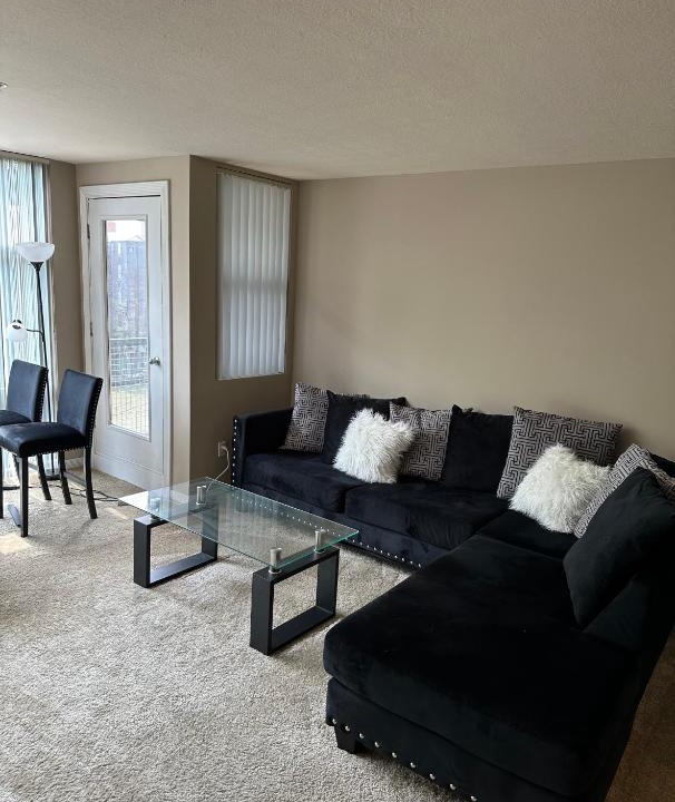 Ohio City Apartment | 2bd/2ba Riverfront City View Apt