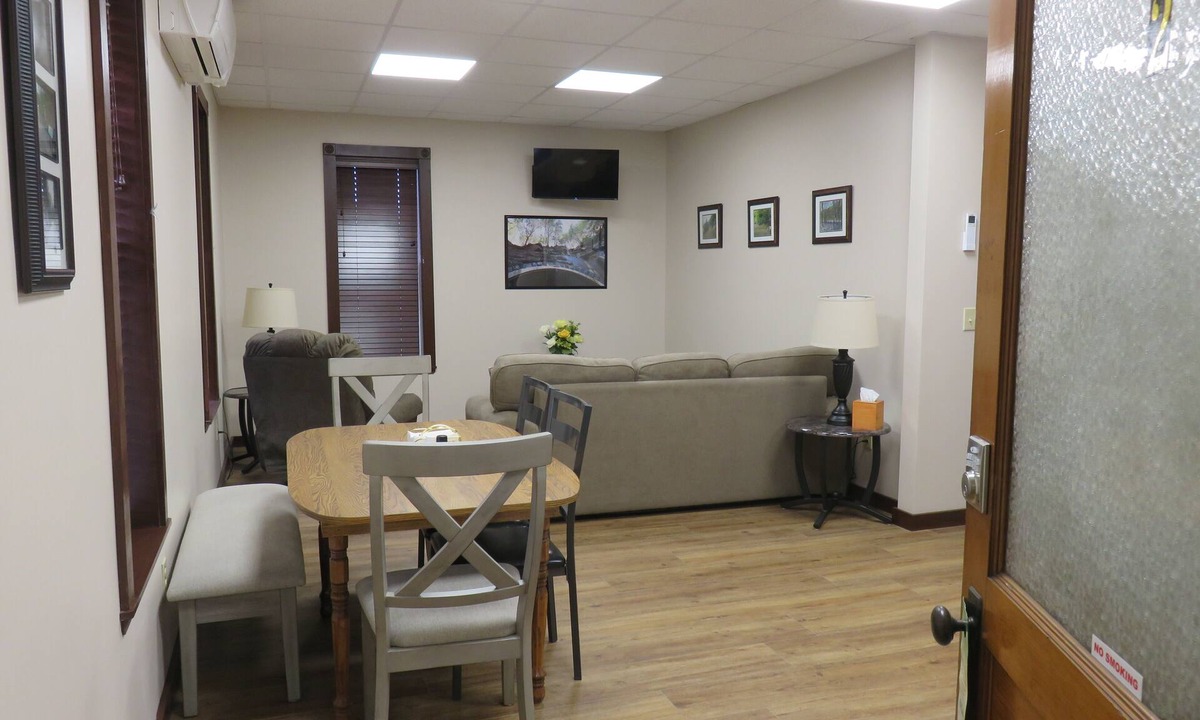 New Bethlehem Apartment | 3 BR w/kitchen, midpoint of Redbank Valley Trails, New Bethlehem off SR28/66