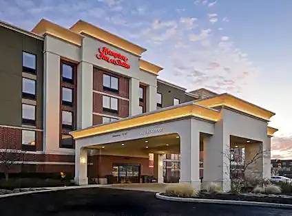 Easton Hotel | 3-Star Hotel ∙ Hampton Inn & Suites Columbus/Easton Area