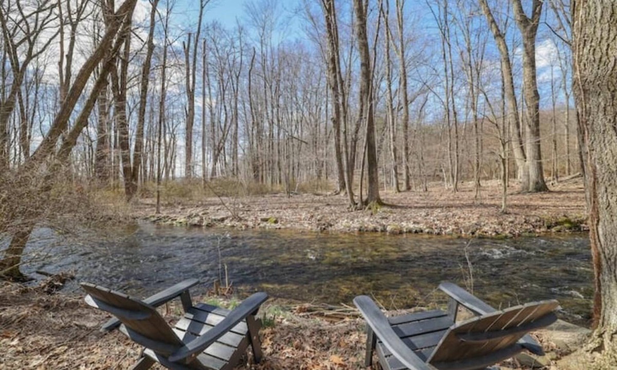 East Stroudsburg House | 30+ Day Stay - Dream Oasis by the Trout Stream – A Serene Colonial Retreat