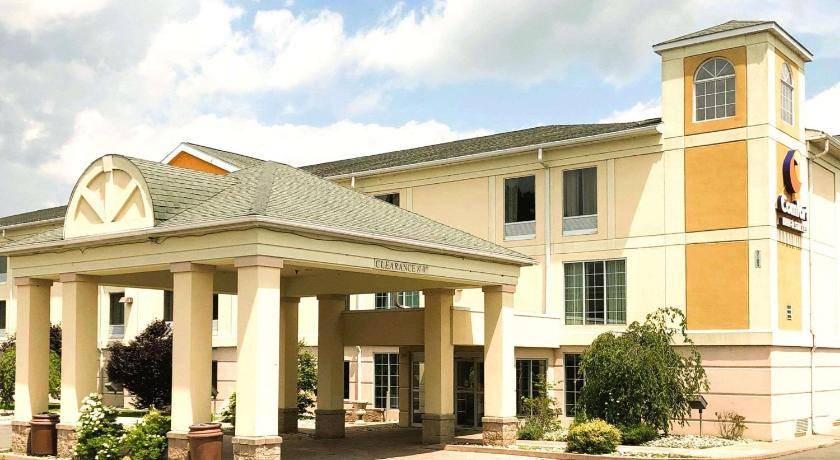 Pocono Summit Hotel | 30 m² Hotel ∙ 127 guests