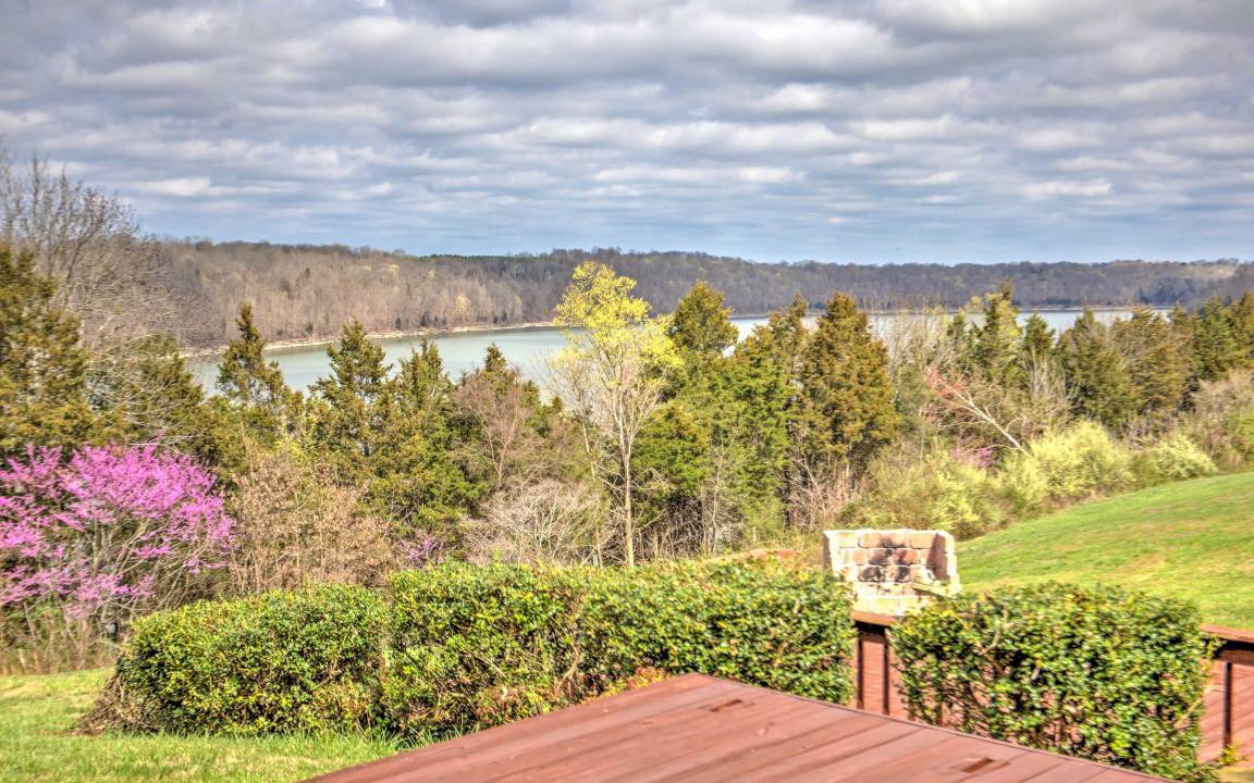 Mill Springs House | 323 m² House ∙ 3 bedrooms ∙ 8 guests