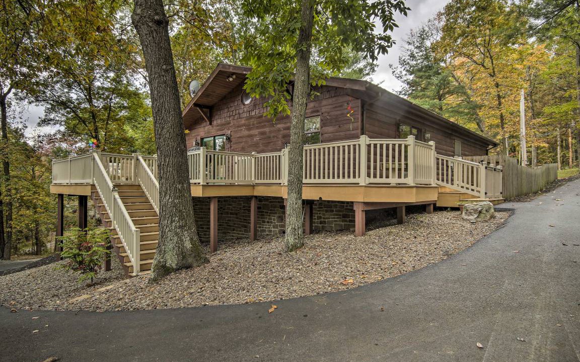 James Creek Cottage | 325 m² Cabin ∙ 4 bedrooms ∙ 10 guests