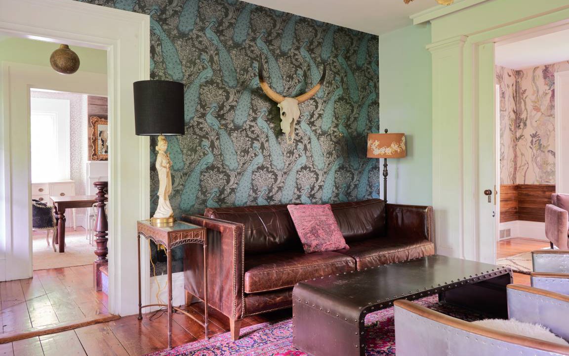 Pine Bush House | 325 m² House ∙ 4 bedrooms ∙ 7 guests